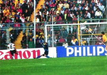 Riedle marcó su primer gol tras un pase de Effenberg. 