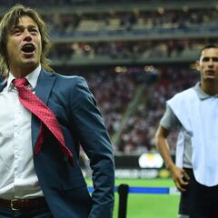 Matías Almeyda anunció al plantel de Chivas su salida