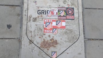 La placa de Griezmann fue atacada.