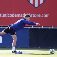 Saponjic aparca al Besiktas con la cabeza en el Granada