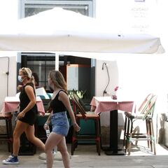 Will booster shots be needed to travel? Do vaccines have an expiration date?