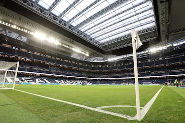 Instantánea de la cubierta retráctil del nuevo Santiago Bernabéu.