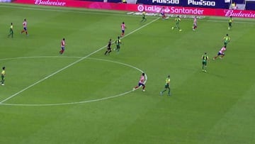 El VAR respaldó a Jaime Latre en el gol en fuera de juego de Costa