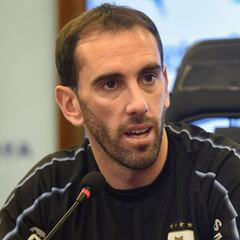 Godín: "El partido ante Egipto marca lo que va a ser la serie"