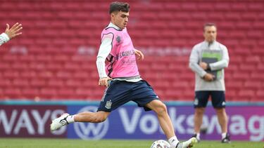 Salvo el Buitre, esperando todos a Pedri