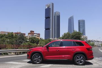 8400 kms. realizados en un Skoda Kodiaq durante el Tour de Francia 2019. Con salida en Madrid y directos a Bruselas, donde se realizó la salida de la carrera.