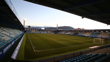 Un positivo en el filial obliga a guardar cuarentena a un jugador de la Ponferradina