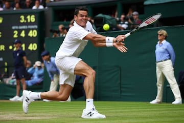 Raonic plays a backhand during his semi-final win over Federer.