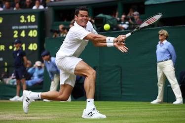 Wimbledon: Raonic stuns Federer to reach final