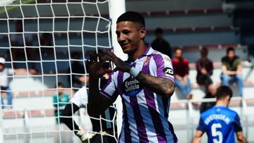 Marcos André marcó el tercer gol del partido del Real Valladolid ante el Amorebieta y el tercero de la temporada para él.