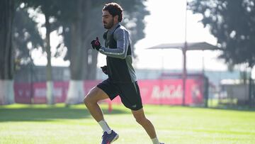 Antonio Briseño se despide de Chivas