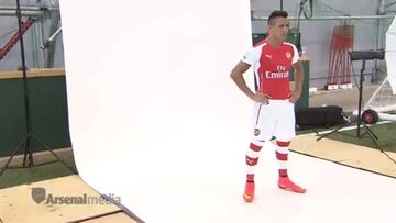 Así fue la presentación de Alexis en Arsenal hace 3 años