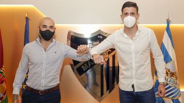 Manolo Gaspar y Pablo Chavarría posan juntos en La Rosaleda.
