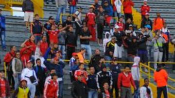 América castigado por el comportamiento de algunos de sus hinchas.