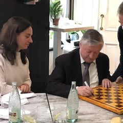 Karpov, en Getafe: “El avance de las computadoras no acabará con las competiciones”