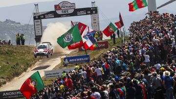 El Toyota, volando en Fafe. 