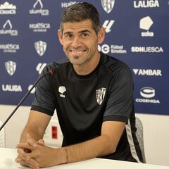 Hidalgo: “Hay que cambiar los números en El Alcoraz”