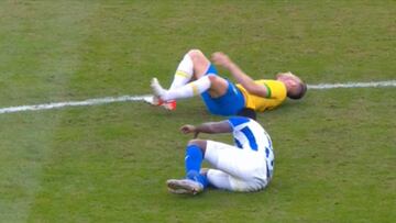 La durísima entrada a Arthur que le obligó a dejar el campo