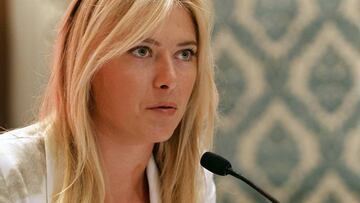 Maria Sharapova habla durante un acto promocional de la inmobiliaria Homestead en Nueva Delhi.