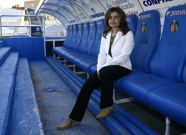 Ana de la Torre es la médico del Getafe. Desde 2007 ejerce este puesto, lo que la convierte en la primera mujer médico en un equipo masculino de LaLiga. Nunca antes una mujer había ocupado este cargo. Posteriormente, otros clubes como Valencia, Mallorca o el Chelsea incluyeron mujeres en sus cuerpos médicos.