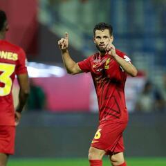 Míchel se la pega contra el colista