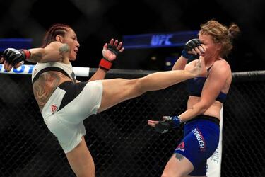Los cinco momentos que marcaron el histórico UFC 214