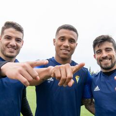 Manu, Machís y Jairo, las balas del Cadiz, miden al Numancia