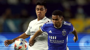 CARSON, CALIFORNIA - AUGUST 20: (L-R) Efrain Alvarez #26 of Los Angeles Galaxy and Marcos Lopez #27 of San Jose Earthquakes in the first half at Dignity Health Sports Park on August 20, 2021 in Carson, California.   Ronald Martinez/Getty Images/AFP
 == FO