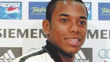 <b>RIVALES</B>. "Ronaldinho y yo somos diferentes, no me gusta que nos comparen"