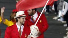 Pau Gasol porta la bandera de Espa&ntilde;a en la ceremonia de inauguraci&oacute;n de los Juegos Ol&iacute;mpicos de Londres 2012.