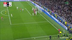 El fuera de juego por interferencia de Saúl en el gol anulado a Savic en el derbi de LaLiga EA Sports entre Real Madrid y Atlético.