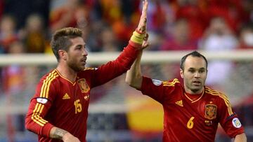 Sergio Ramos e Iniesta.