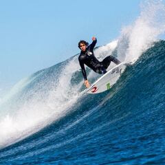 Satt regresa a Chile a conquistar el Circuito Nacional de Surf