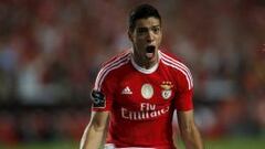 Ra&uacute;l Jim&eacute;nez celebr&oacute; con euforia su primer gol con la playera del Benfica.