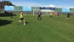 El Nápoles se ejercita a un día de viajar a España