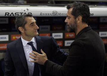 Quique Sánchez Flores con Ernesto Valverde.