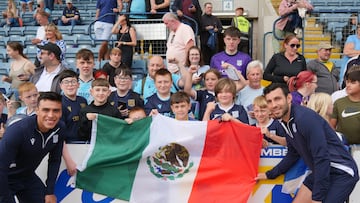 Diego Pineda y Antonio Portales convivieron con la afición del Dundee