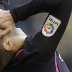 Piqué: "El Deportivo mereció ganar, pero no perdimos la Liga"