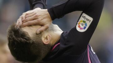 Gerard Piqué se lamenta en Riazor.
