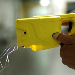 Muere una mujer de 95 años tras ser reducida con un taser