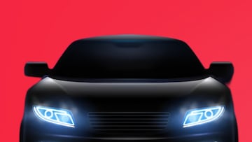 El parabrisas luce polarizado en este auto