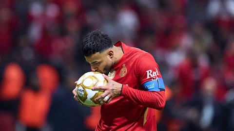 Chivas no dejó brillar a Alexis Vega