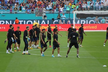 El FC Barcelona realizó su última práctica antes de El Clásico ante el Real Madrid, en el Hard Rock Stadium de Miami.