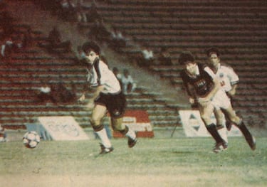 Ganó su primer título en el fútbol grande y fue cábala del mejor equipo chileno de la historia