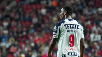 Anthony Martial se queda corto en la Liga MX