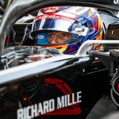 "La F1 no es justa, es como si Federer saliera a Roland Garros con una pala de ping pong"