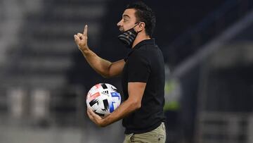 Xavi dando instrucciones en un partido del Al Sadd SC