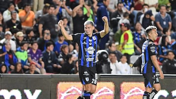 Rodrigo Bogarin celebrates his goal 1-0 of Queretaro during the 12th round match between Queretaro and Mazatlan FC as part of the Liga BBVA MX, Torneo Clausura 2025 at La Corregidora Stadium, on March 14, 2025 in Santiago de Queretaro, Mexico.
