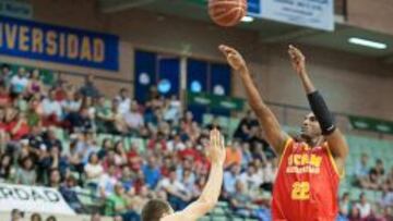 El UCAM Murcia renueva dos temporadas a Thomas Kelati