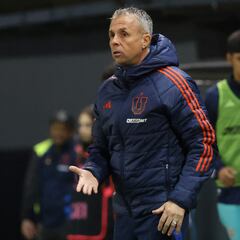 Le preguntan a Álvarez por el fracaso de su refuerzo estrella y el DT reacciona: “Yo jamás...”